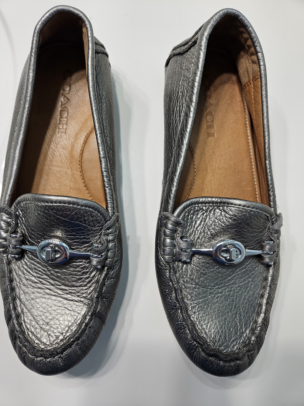 Coach Metallic Gray Leather Moccasin Loafers Size 6